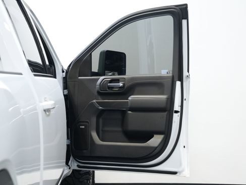 Used 2020 GMC Sierra 2500 AT4 w/ AT4 Premium Package AWD/4WD image 23