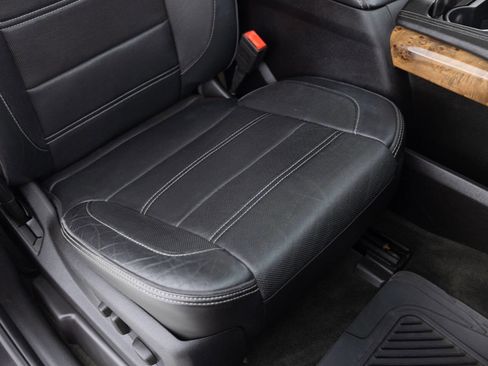 Used 2015 GMC Yukon Denali w/ Touring Package image 29