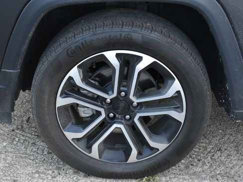 Used 2022 Jeep Compass Limited AWD/4WD image 11