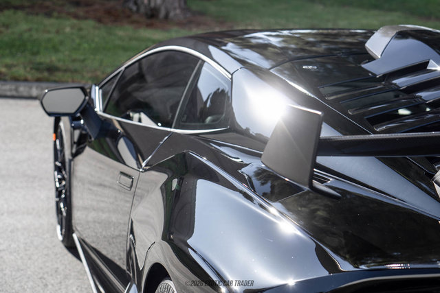 Used 2021 Lamborghini Huracan STO RWD image 86