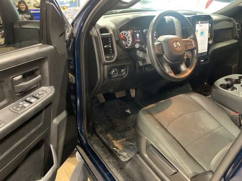 Used 2024 RAM 2500 Tradesman w/ Chrome Appearance Group AWD/4WD image 18