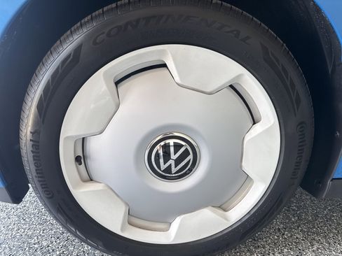 New 2025 Volkswagen ID. Buzz 1st Edition image 7