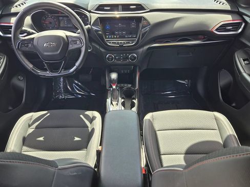 Used 2021 Chevrolet TrailBlazer RS w/ Sun and Liftgate Package FWD image 13