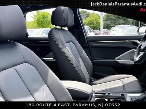Used 2025 Audi Q3 2.0T Premium w/ Convenience Package AWD/4WD image 7
