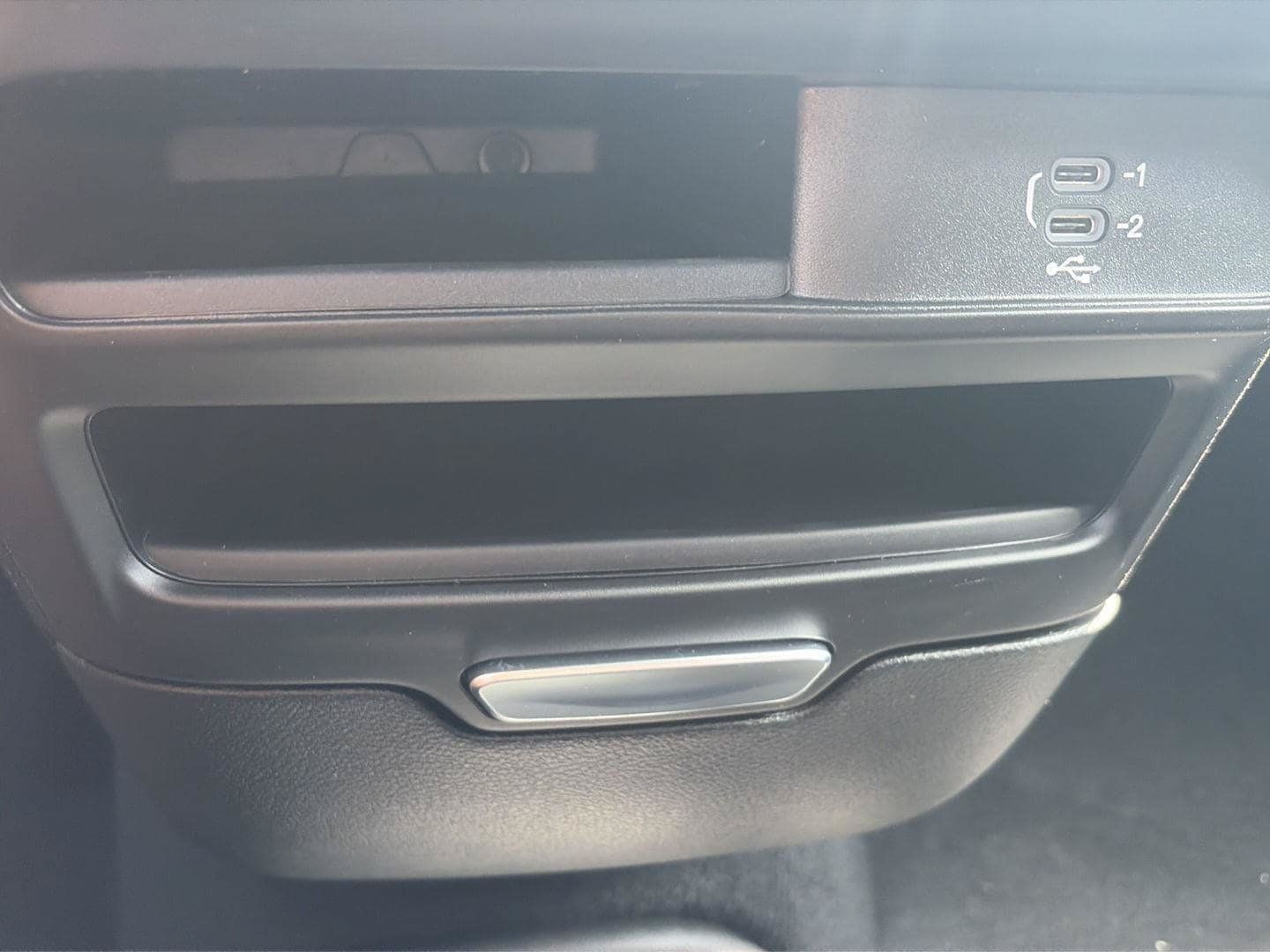 New 2027 Chrysler Pacifica Select AWD/4WD image 19