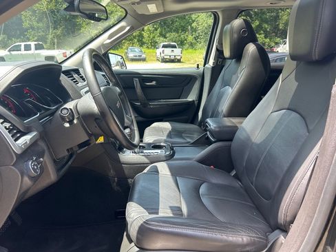 Used 2016 GMC Acadia SLT w/ Open Road Package FWD image 8