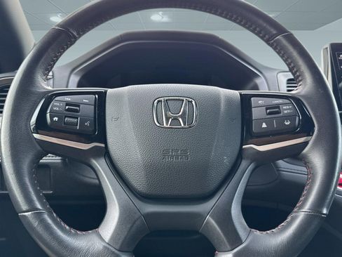 Used 2025 Honda Odyssey Sport-L image 16