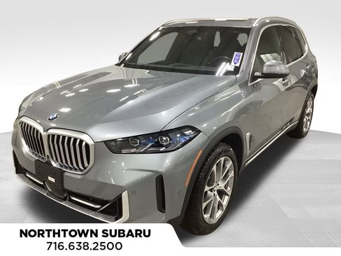 Used 2025 BMW X5 xDrive40i w/ Parking Assistance Package image 1