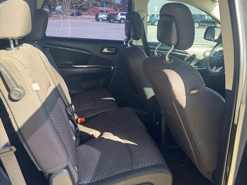 Used 2015 Dodge Journey American Value Package w/ Flexible Seating Group image 12
