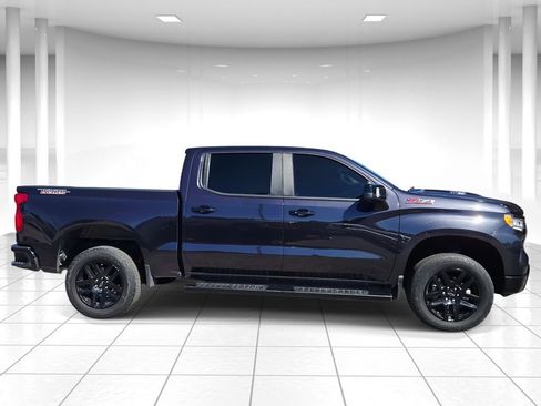 Used 2022 Chevrolet Silverado 1500 LT Trail Boss w/ LT Trail Boss Premium Package AWD/4WD image 2