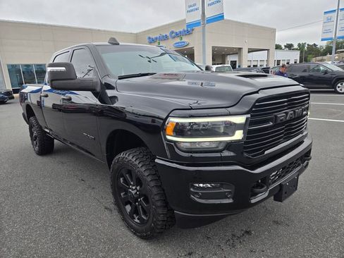 Used 2024 RAM 2500 Laramie w/ Night Edition AWD/4WD image 3