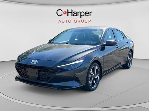Used 2023 Hyundai Elantra SEL w/ Convenience Package FWD image 7