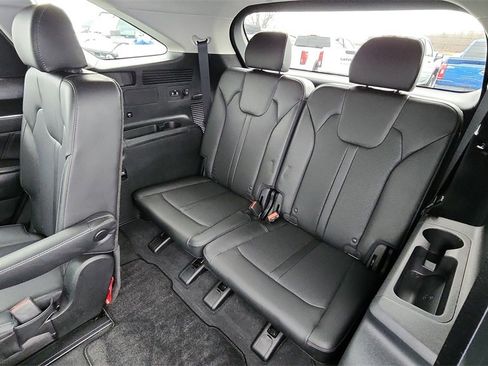 Used 2023 Kia Sorento SX image 28