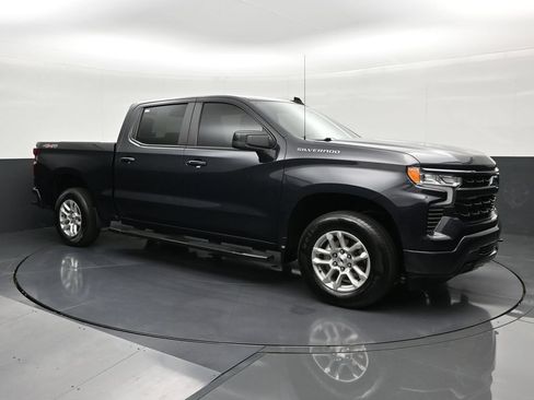 Used 2024 Chevrolet Silverado 1500 RST AWD/4WD image 7