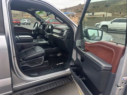 Used 2022 Ford F150 Lariat image 13