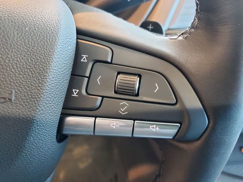 Used 2025 Cadillac CT4 Premium Luxury image 23