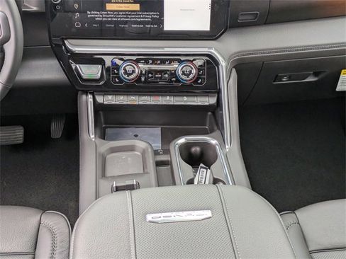 New 2026 GMC Sierra 2500 Denali w/ Denali Reserve Package image 19