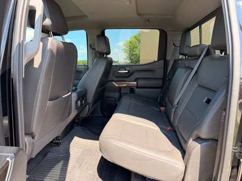 Used 2021 Chevrolet Silverado 1500 LT Trail Boss w/ Convenience Package II AWD/4WD image 5