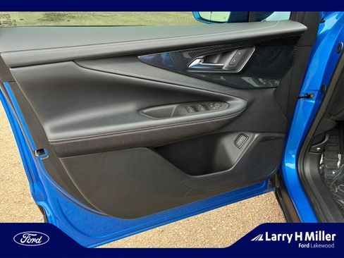 Used 2024 Chevrolet Blazer EV LT image 13