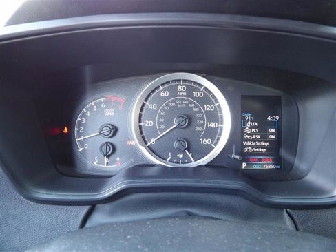 Used 2020 Toyota Corolla LE image 18