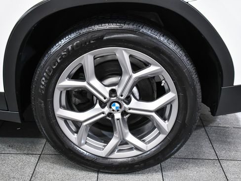 Used 2021 BMW X3 xDrive30i w/ Premium Package AWD/4WD image 8