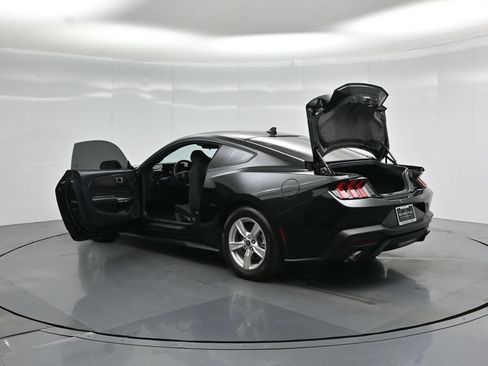 Used 2024 Ford Mustang Coupe RWD image 26