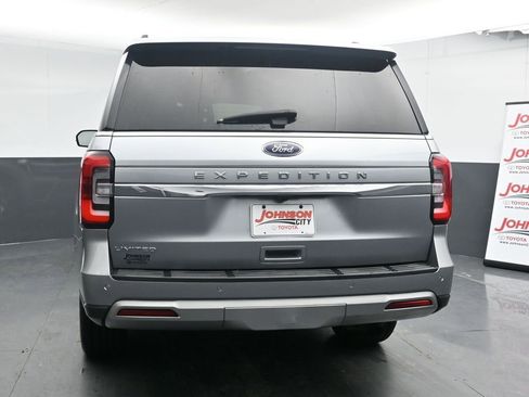 Used 2023 Ford Expedition Limited image 7