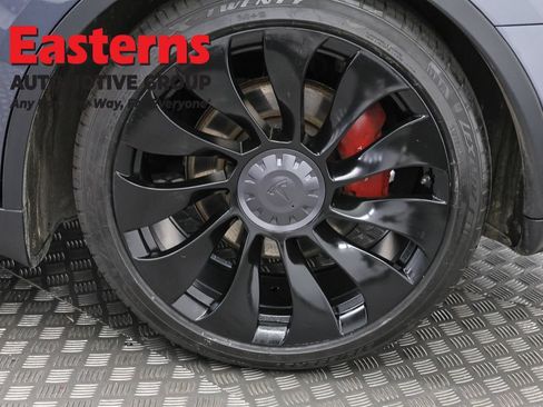 Used 2022 Tesla Model Y Performance AWD/4WD image 27
