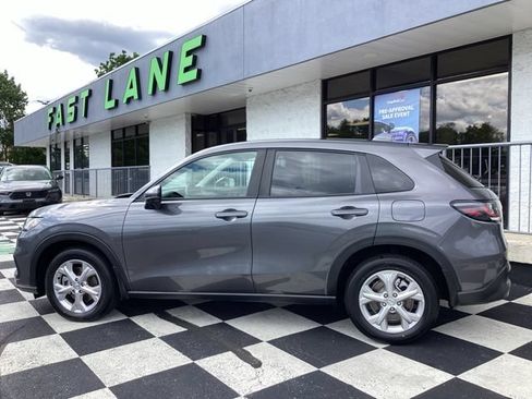 Used 2025 Honda HR-V LX image 5