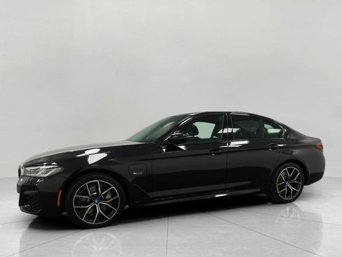 Used 2023 BMW 530e xDrive w/ Executive Package AWD/4WD image 41