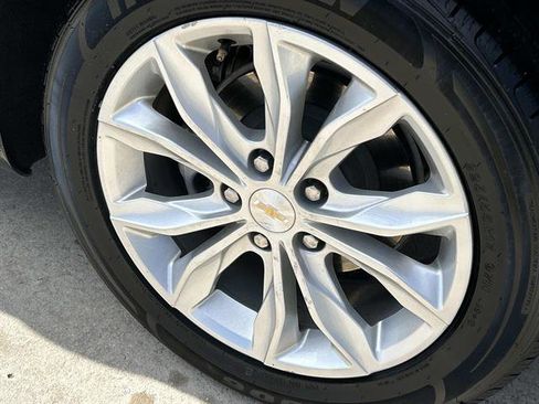 Used 2024 Chevrolet Malibu LT image 12