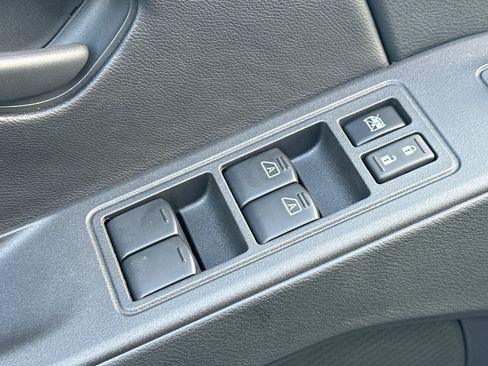 New 2026 Nissan Frontier SV AWD/4WD image 13