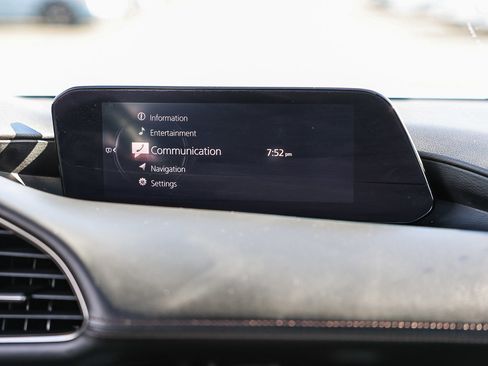 Used 2019 MAZDA MAZDA3 Hatchback w/ Preferred Package image 4