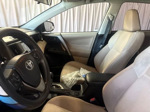 Used 2013 Toyota RAV4 XLE AWD/4WD image 21