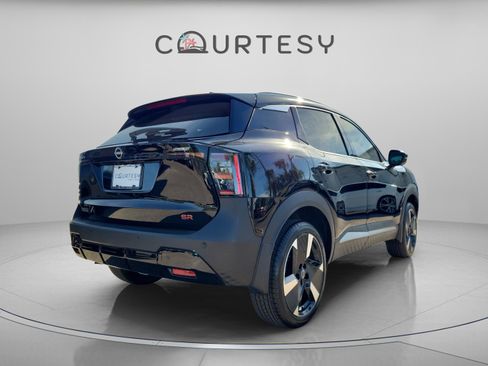 New 2026 Nissan Kicks SR image 4