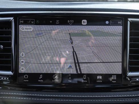 Used 2025 Chrysler Pacifica Limited image 16