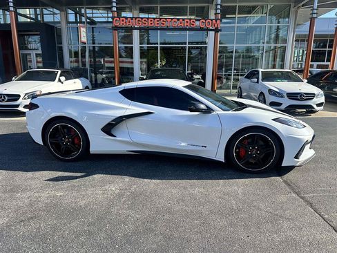 Used 2023 Chevrolet Corvette Stingray Coupe RWD image 11