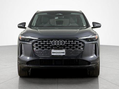 Used 2025 Audi Q5 Premium w/ Convenience Package AWD/4WD image 8