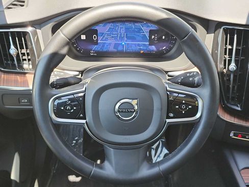 Used 2024 Volvo XC60 B5 Plus w/ Protection Package Premier AWD/4WD image 18