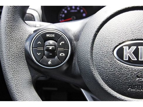Used 2020 Kia Soul LX FWD image 19