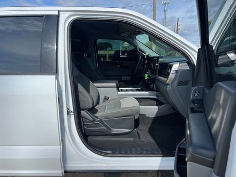Used 2025 Ford F250 XLT w/ FX4 Off-Road Package AWD/4WD image 9