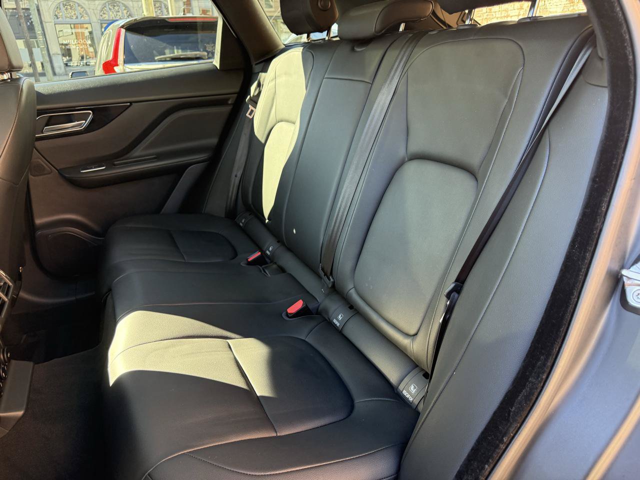 Used 2017 Jaguar F-PACE Premium AWD/4WD image 7