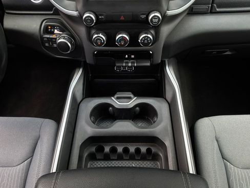 Used 2020 RAM 1500 Big Horn AWD/4WD image 18