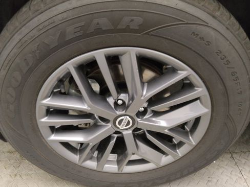 Used 2021 Nissan Rogue S FWD image 31