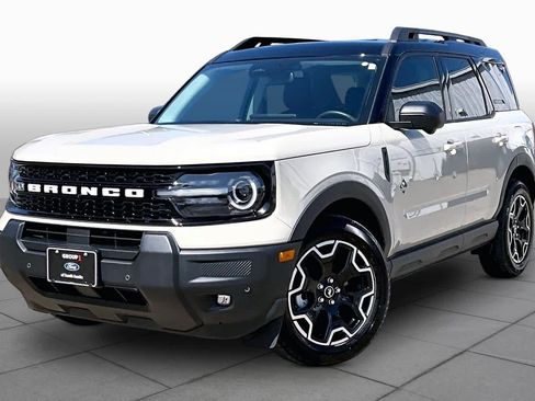 Used 2025 Ford Bronco Sport Outer Banks w/ Outer Banks Tech Package+ AWD/4WD image 35