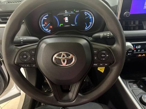 Used 2024 Toyota RAV4 LE AWD/4WD image 14