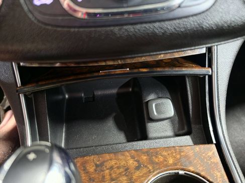 Used 2015 Chevrolet Impala LTZ FWD image 34