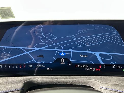 Used 2024 Cadillac XT4 Sport w/ Cold Weather Package image 28