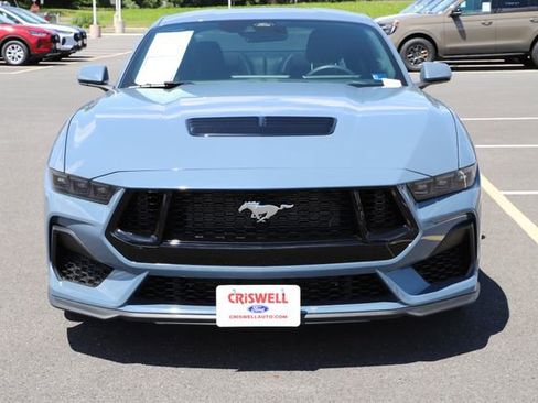Used 2025 Ford Mustang GT w/ GT Performance Package RWD image 9