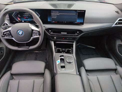 Used 2025 BMW i4 eDrive40 w/ Parking Assistance Package RWD image 29